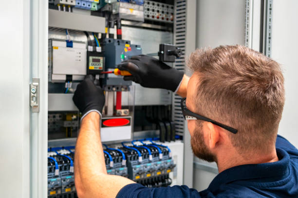 Best Licensed Electrician  in Vienna Bend, LA